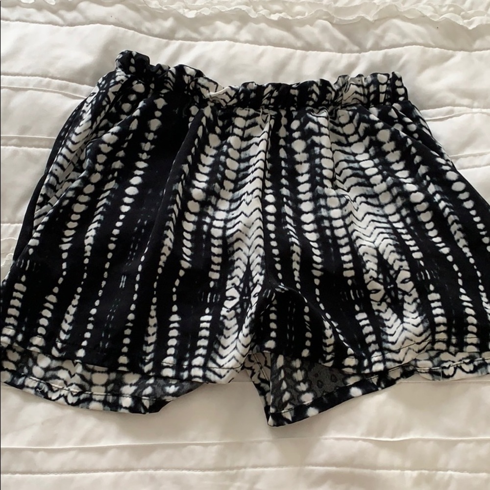 Chiffon navy blue pattern shorts